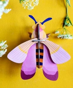 Studio Roof Pink Bee 3 D Model Kit