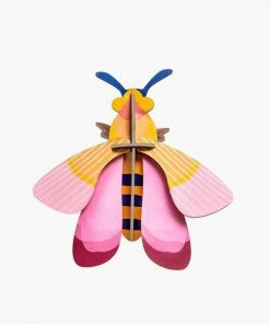 Studio Roof Pink Bee 3 D Model Kit