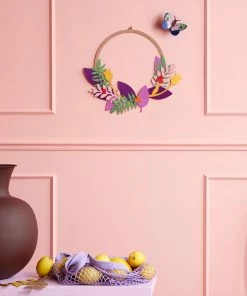 Studio Roof Couronne Florale Décor Mural en Carton