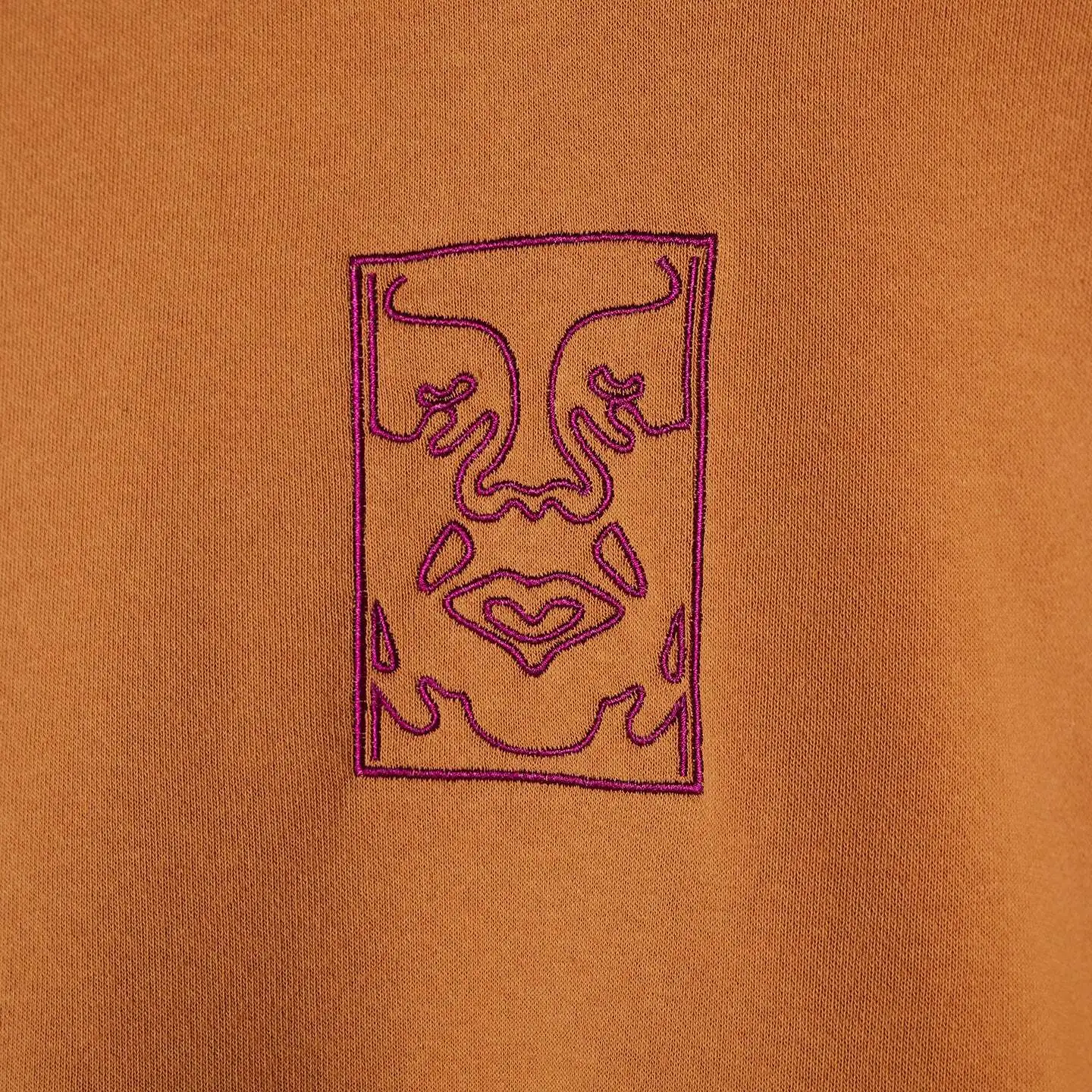 OBEY Outline Hood - Rabbits Paw 4 OBEY Outline Hood - Rabbits Paw